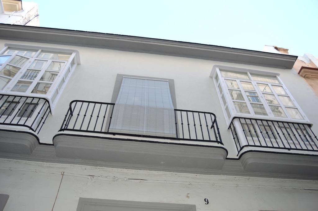 Apartamento 19 Dias Y Muchas Noches Cádiz Exterior foto