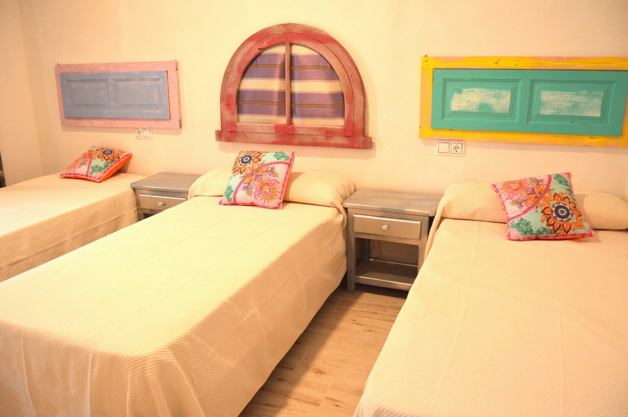 Apartamento 19 Dias Y Muchas Noches Cádiz Exterior foto