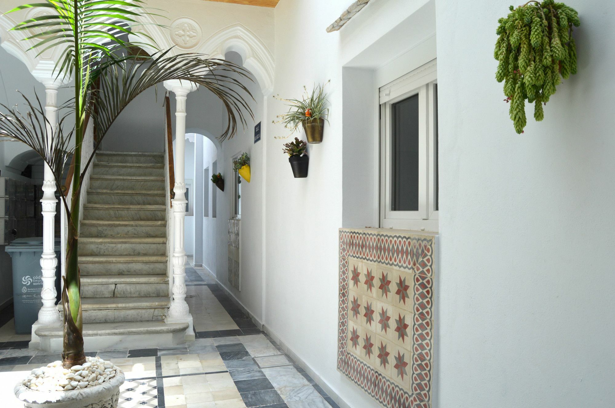 Apartamento 19 Dias Y Muchas Noches Cádiz Exterior foto